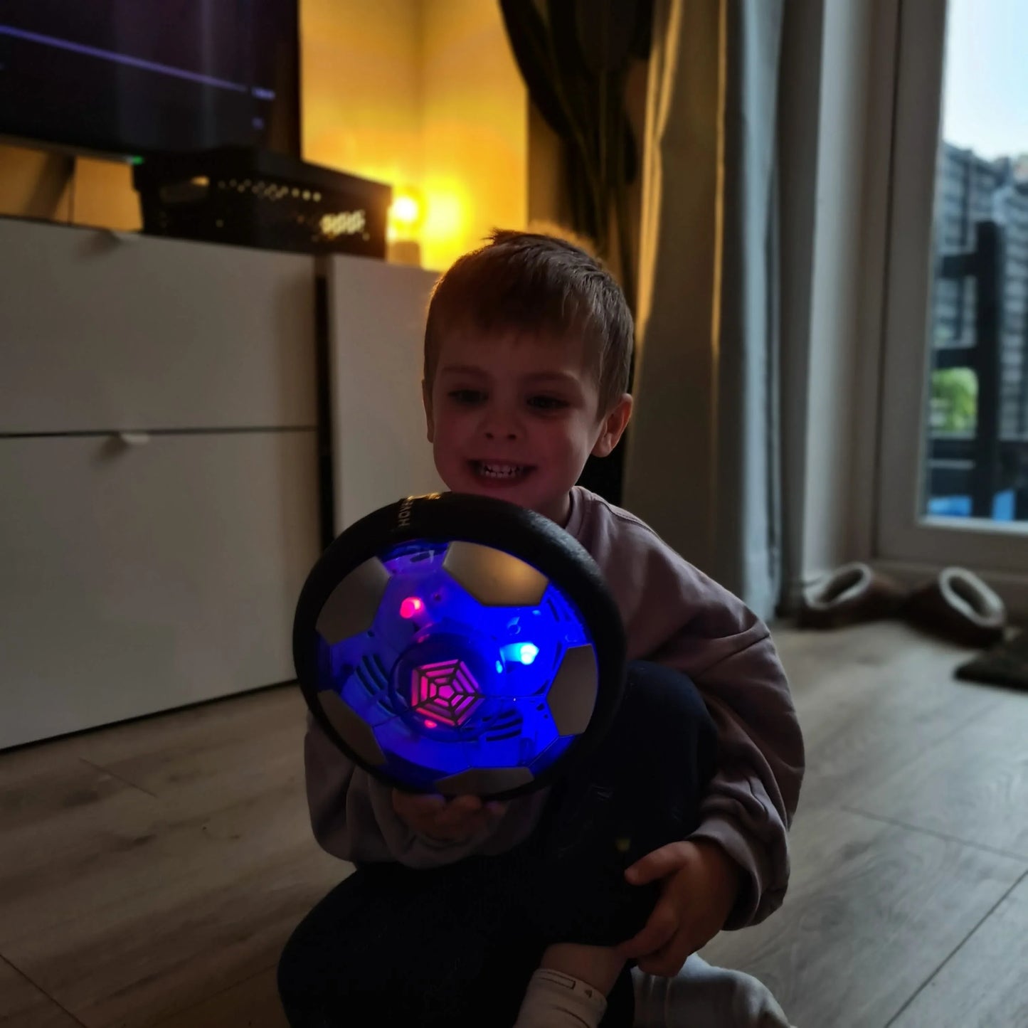 ⚽️Hover Fußball mit LED⚽️ – Sicherer Indoor-Spielspaß für Kinder