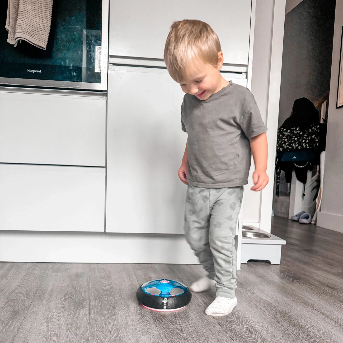 ⚽️Hover Fußball mit LED⚽️ – Sicherer Indoor-Spielspaß für Kinder